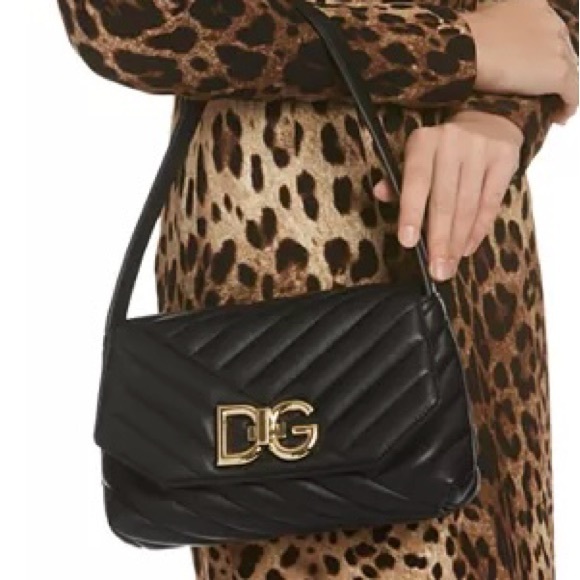🆕 👜 Dolce & Gabbana Quilted Lop Shoulder Bag Color: Black - Picture 5 of 7